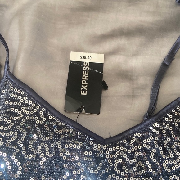 Top - Picture 2 of 4